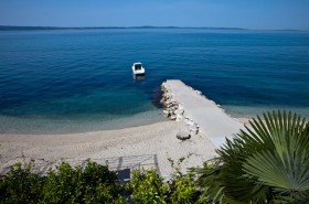 Apartmány Silvia - riviéra Split - střední Dalmácie - Chorvatsko - ubytování přímo u moře - 5 m od pláže