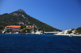Ubytování v Chorvatsku s možností zapůjčení člunu - Vila Milan - ostrov Lastovo v jižní Dalmácii