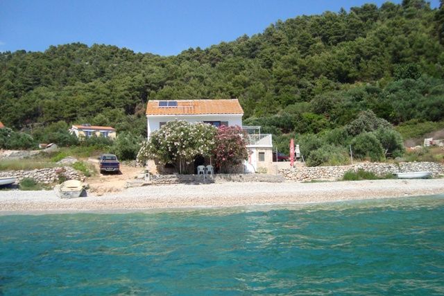 Robiznonády - ubytování opravdu v soukromí - Robinzonáda Pjerka na ostrově Hvar - střední Dalmácie - Chorvatsko