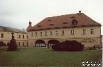 Gotická tvrz a klášter Česká skalice - foto